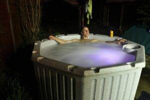 Best Hot Tubs For Cold Weather 