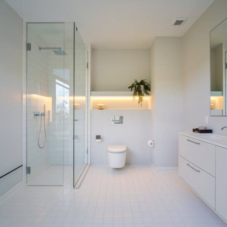 30 Master White Bathroom Ideas for a Timeless and Elegant Space